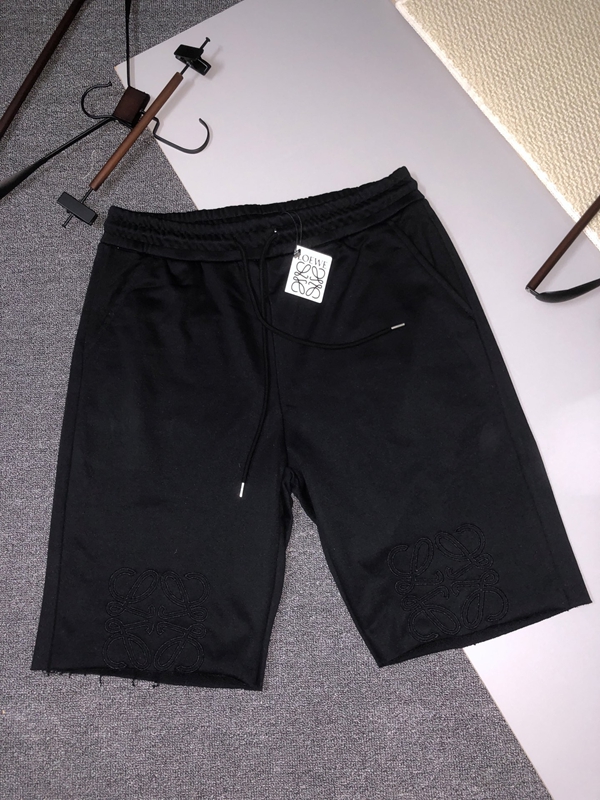 ブランドハーフパンツ正面デザイン